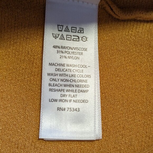 TAHARI SOFT TOP SWEATER Sz SMALL viscose blend CUFFED SLEEVES ZIPPED SIDE SLITS - Picture 8 of 9